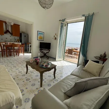 Vista Partenope Apartment